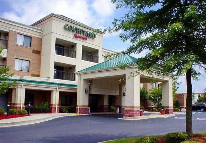 Courtyard By Marriott Atlanta Alpharetta Hotel Екстериор снимка